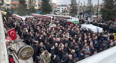 Aynur Özaydemir'in cenaze törenine yoğun katılım