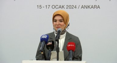 Bakan Göktaş: "8 bin 164 koruyucu aile, 9 bin 806 çocuğumuza himaye ediliyor"
