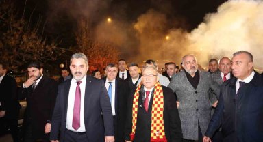 Başkan Büyükkılıç, Ankara dönüşü coşkuyla karşılandı