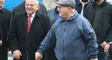 Başkan Büyükkılıç, Erciyesevler Semt Pazarı'nda