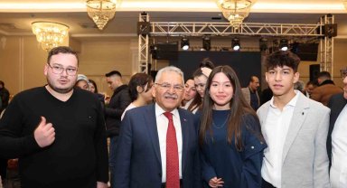 Başkan Büyükkılıç, Hunat Pasajı ve tüm altgeçit esnafları ile buluştu