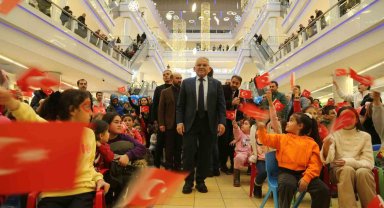 Başkan Büyükkılıç, KAYMEK Tatil Şenliği'nde çocuklarla buluştu
