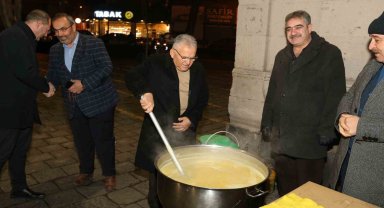 Başkan Büyükkılıç, sabahın ilk ışıklarında hemşehrileriyle buluştu