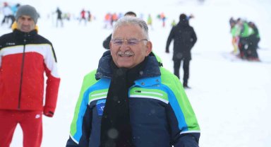 Başkan Büyükkılıç'tan Erciyes Kış Festivaline davet