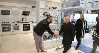 Başkan Büyükkılıç'tan esnaf ziyareti
