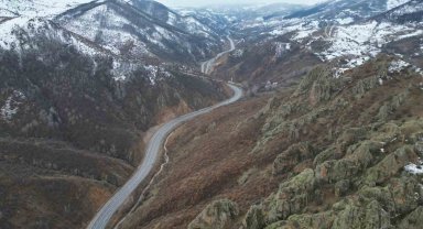 Beyaza bürünen Geminbeli Geçiti görsel şölen oluşturdu