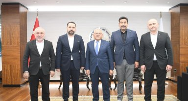 Büyükkılıç, Öz Taşıma-İş ve Hizmet-İş sendika temsilcilerini ağırladı