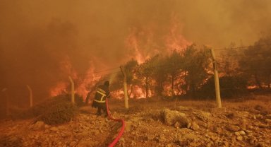 Büyükşehir İtfaiyesi'nden 2023'te 10 bin 225 olaya müdahale
