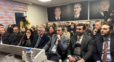 Cumhur İttifakı ABB adayı Altınok MHP Çankaya İlçe Başkanlığını ziyaret etti