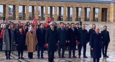 Cumhur İttifakı Ankara Büyükşehir Belediyesi Adayı Altınok'tan Anıtkabir'e ziyaret