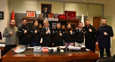 EGO Spor, şampiyonlarıyla sözleşme yeniledi