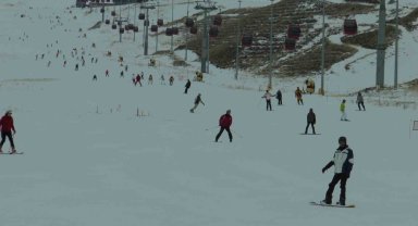 Erciyes'te pistler doluyor