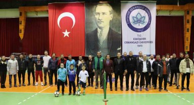 ESOGÜ 2024 kurumlar arası ayak tenisi turnuvası başladı
