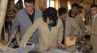 Fabrika gibi okul: 1 yılda 12 milyon TL ciro yaptılar