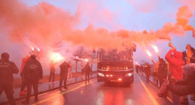 Galatasaray kafilesine Sivas'ta coşkulu karşılama
