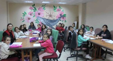 Gençlik Merkezi'nde karakalem eğitimleri başladı
