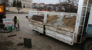 Gölbaşı Belediyesi, kış aylarında çalışmalara ara vermiyor