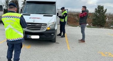 Jandarma 42 okul servisini denetledi