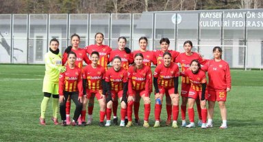 Kadınlar 1. Lig: Kayseri Kadın FK: 3 - Sakarya Kadın FK: 0