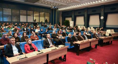 Kayseri Kariyer Konferansları sürüyor