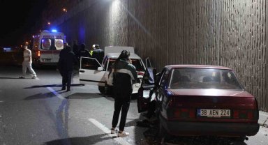Kayseri'de iki otomobil çarpıştı: 1 yaralı