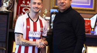 Kerem Atakan Kesgin resmen Sivasspor'da