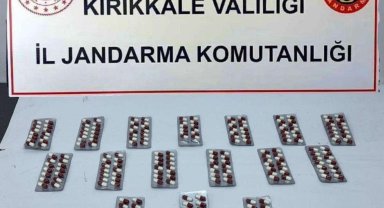 Kırıkkale'de 2 şahsın üzerinde uyuşturucu hap ele geçirildi