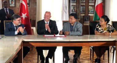 Madagaskar'da Yunus Emre Enstitüsü açılacak