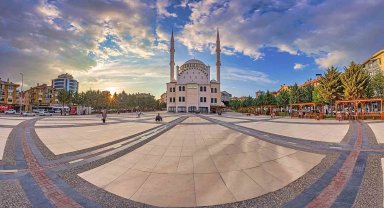 Nefes aldıran meydanlar Pursaklar'da