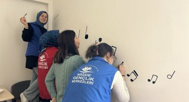 Niğde Gençlik Merkezleri gençlerin yüzünü güldürüyor