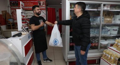 Odunpazarı yılbaşında çalışanları unutmadı
