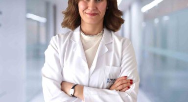 Op. Dr. Öztürk: "HPV aşısı, kişiyi HPV virüsünün neden olduğu genital siğillerden ve rahim ağzı kanserinden korur"