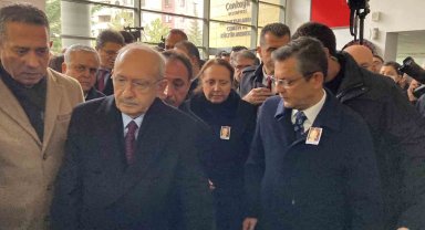 Özgür Özel ve Kemal Kılıçdaroğlu cenaze töreninde bir araya geldi