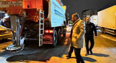 Pursaklar Belediyesinden buzlanmaya karşı önlem