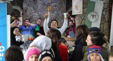 "Şivlilik" diye gelen çocuklara etliekmek ikram ettiler