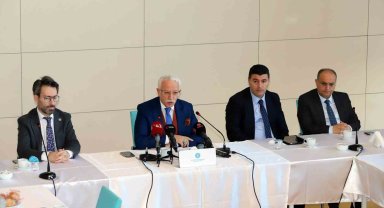 Rektör Zorlu "Geleneksel Basın Buluşması"nda projeler hakkında bilgi verdi