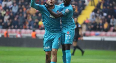 Rey Manaj bu sezonki gol sayısını 11'e çıkardı