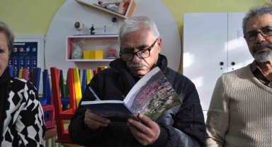 Şairler sosyal medya kullanımının kitap okuma oranını düşürdüğüne inanıyor