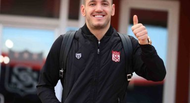 Sivasspor kafilesi 7 eksikle Antalya'ya gitti