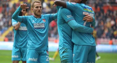 Sivasspor'un galibiyet serisi 2 maça çıktı