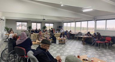 Sivrihisar Müftülüğünce huzurevinde Regaib Kandili Programı yapıldı