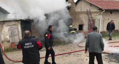 Soba kovasındaki ateş evin müştemilatını yaktı
