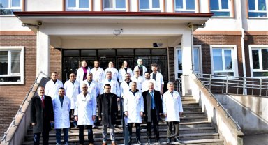 Sorgun'da öğretmenler beyaz önlüklerini giydi
