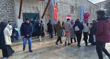 Tarihi Ulu Cami sucuk festivalinde de yoğun ilgi gördü