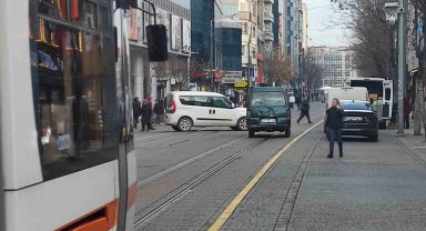 Trafiğe kapalı 2 Eylül Caddesinde ilginç görüntüler