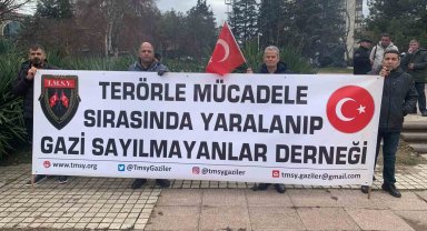 TÜGŞAV'dan "DEM Parti kapatılsın" eylemi