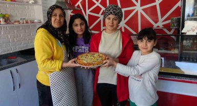 Üç çocuk annesi otomobilini satarak kurduğu işle evini geçindiriyor