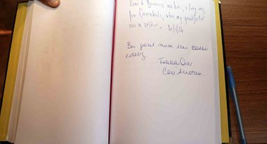 Ünlü yazar Bernieres'ten Çanakkale Müzesi'ne tam not