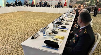 14 ilin valisi metamfetamin ile mücadele için Aksaray'da toplandı