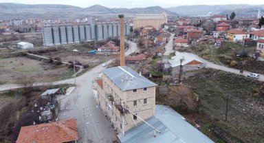 83 yıllık un fabrikası saat gibi çalışıyor